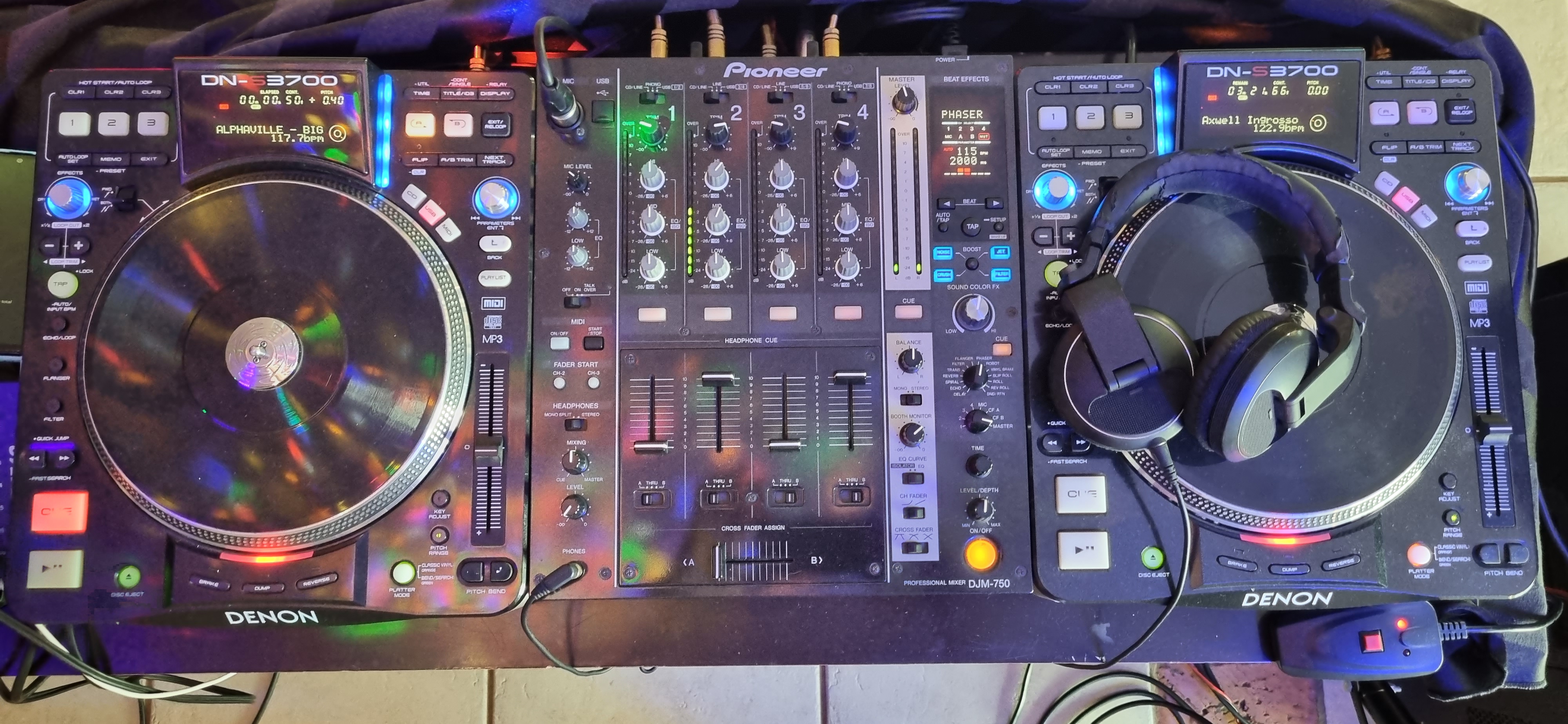 Foto de DJ Johnny